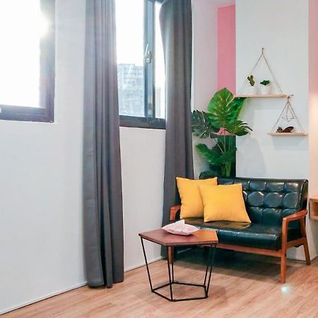 Sleepier Multi-Minsu Tainan Apartment Ngoại thất bức ảnh