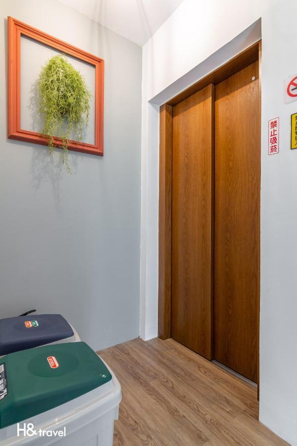 Sleepier Multi-Minsu Tainan Apartment Ngoại thất bức ảnh