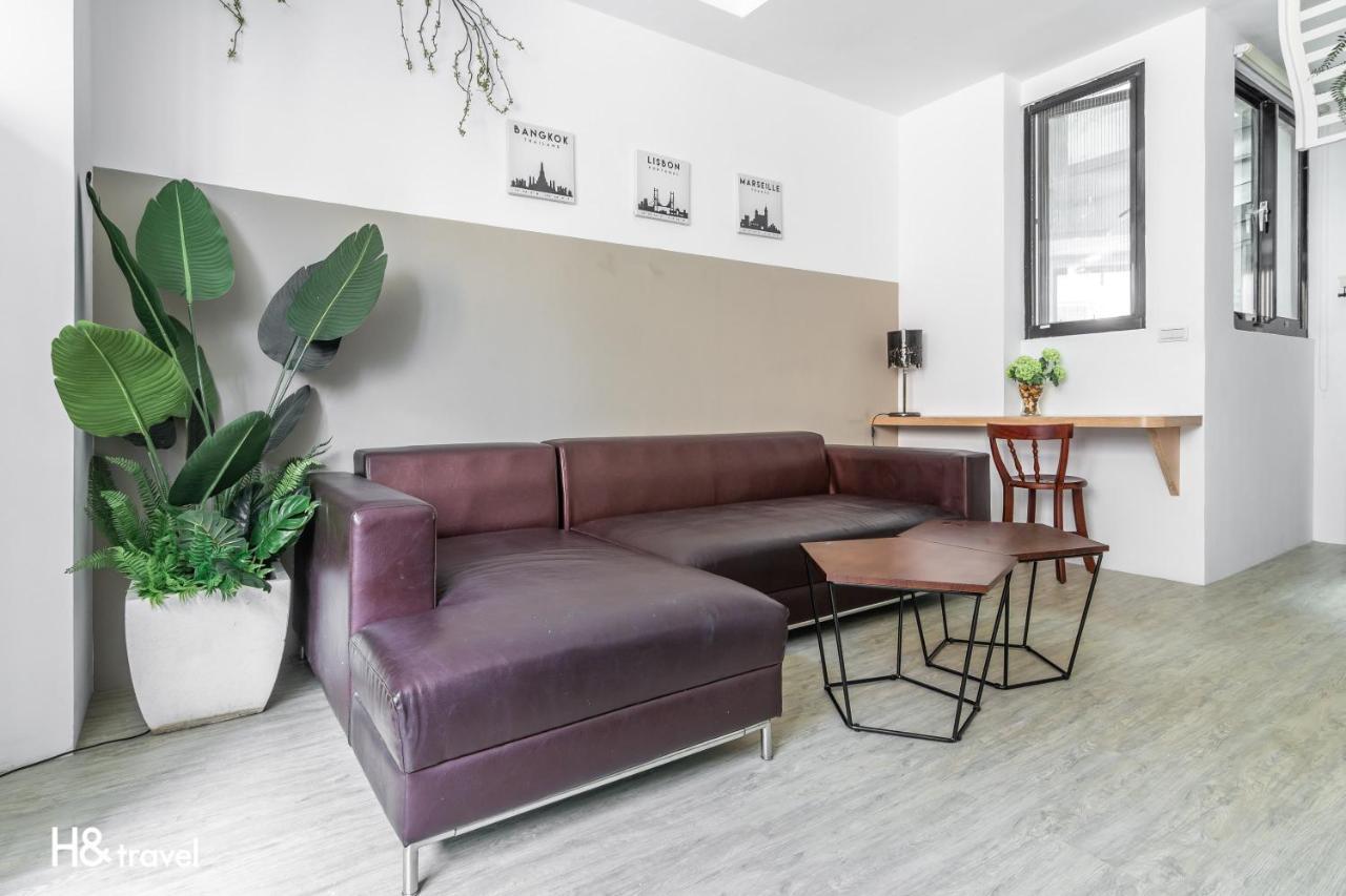 Sleepier Multi-Minsu Tainan Apartment Ngoại thất bức ảnh